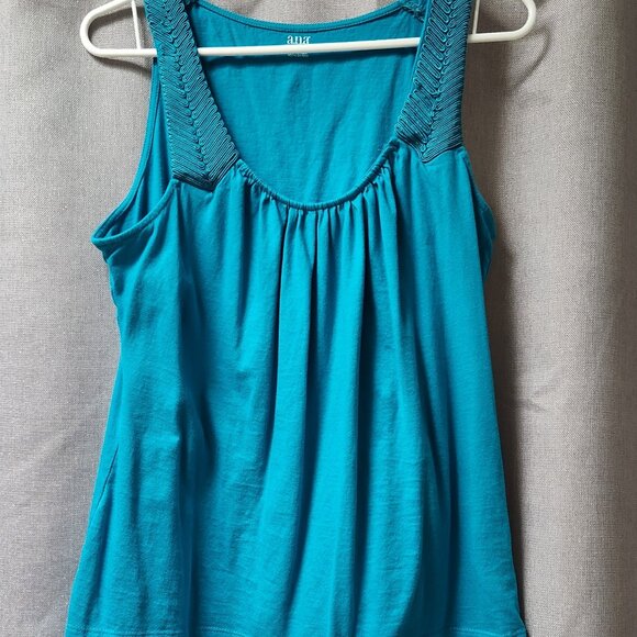 Dressy turquoise blue tank - Picture 1 of 10